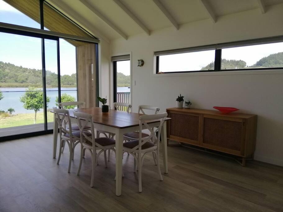 Purangi Waterfront Retreat - 2 Bedroom Cooks Beach Exteriör bild